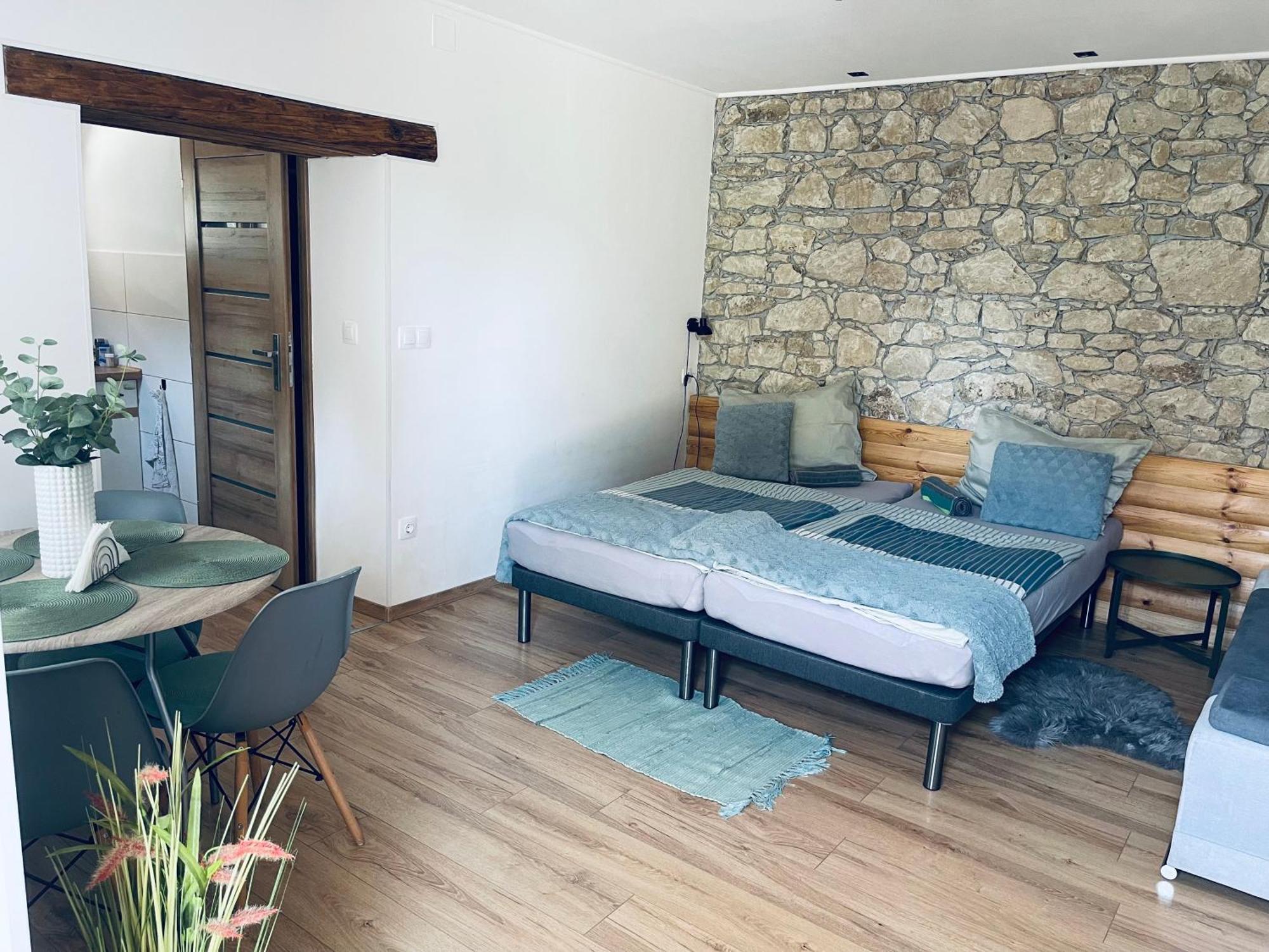Kaland Apartman Ii. Sátoraljaújhely Exteriör bild